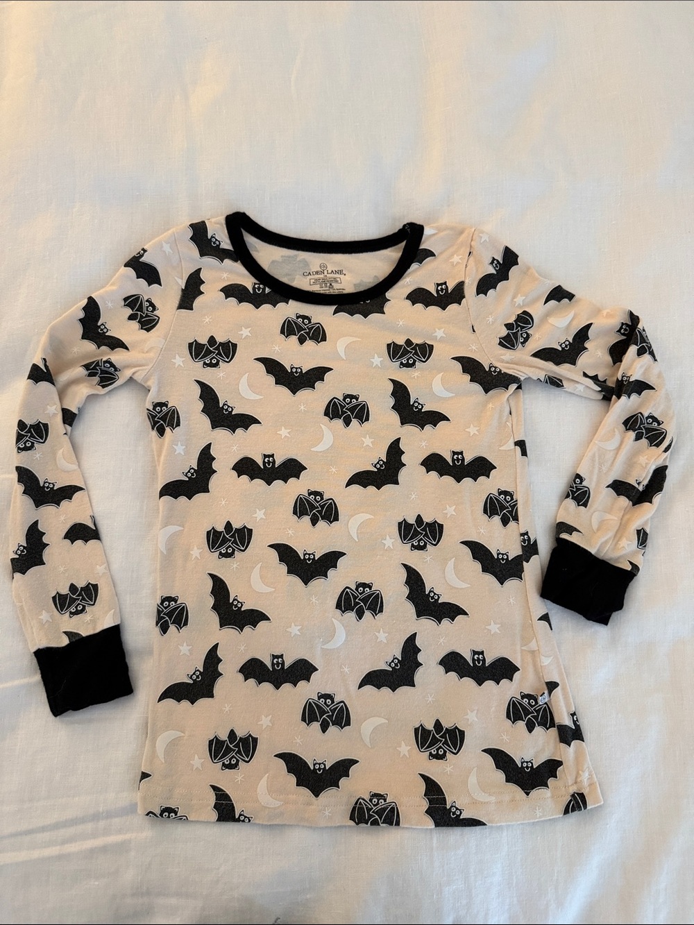 Caden Lane Beige & Black Bat-Print Kids Pajama Set sz 7/8 - Picture 6 of 7